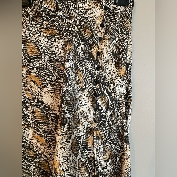 Zara Snakeskin Midi Skirt High Low Size XS - Picture 4 of 9